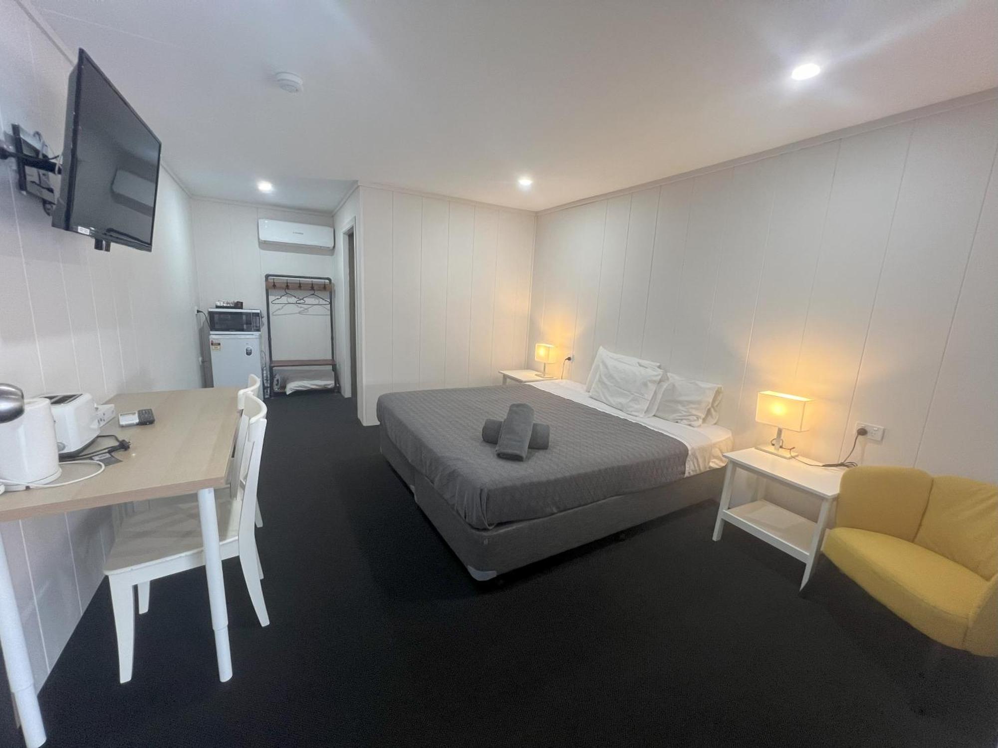 Abajaz Motel-Central-King Bed-Shaded Parking Longreach Eksteriør billede